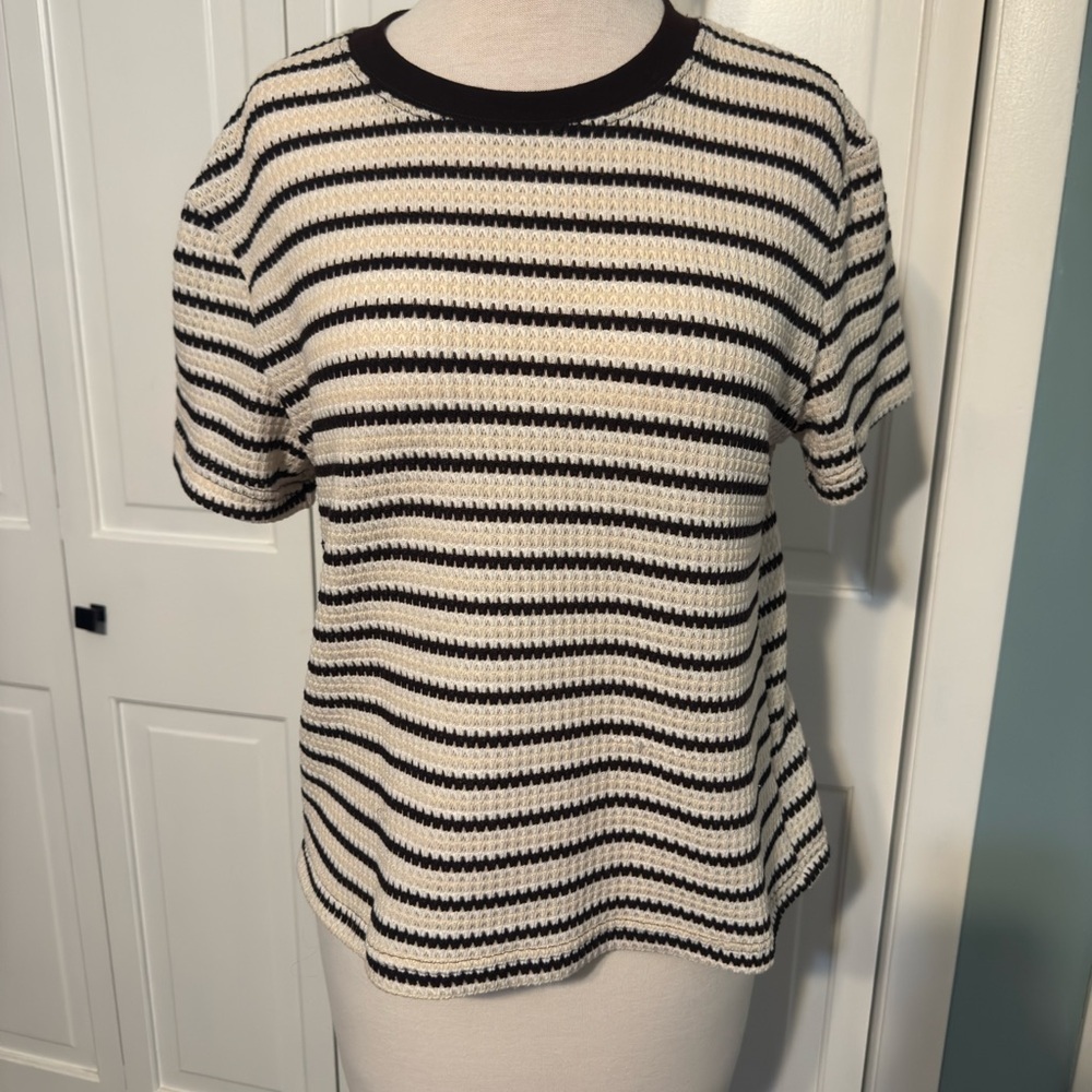 Dazy-Less Striped Black and Cream Women's Top.Sz XL